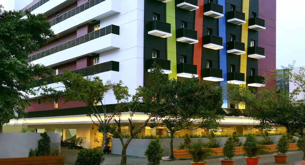 Amaris Hotel Mangga Besar Джакарта Экстерьер фото