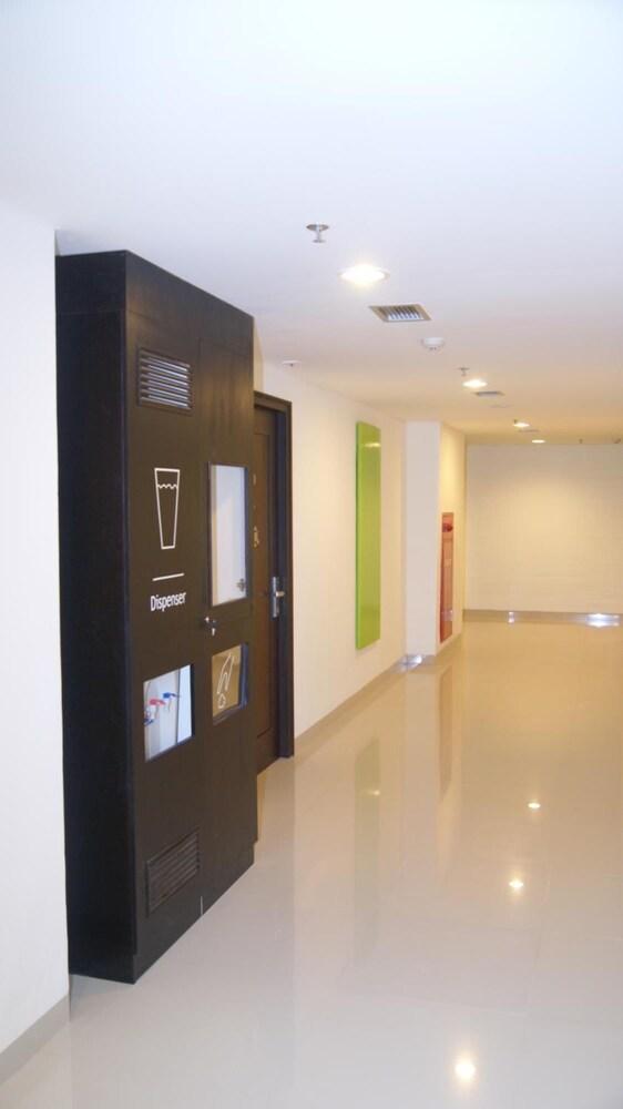 Amaris Hotel Mangga Besar Джакарта Экстерьер фото