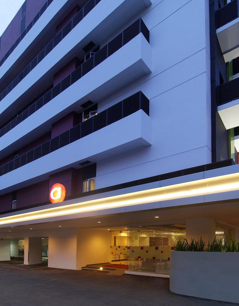 Amaris Hotel Mangga Besar Джакарта Экстерьер фото