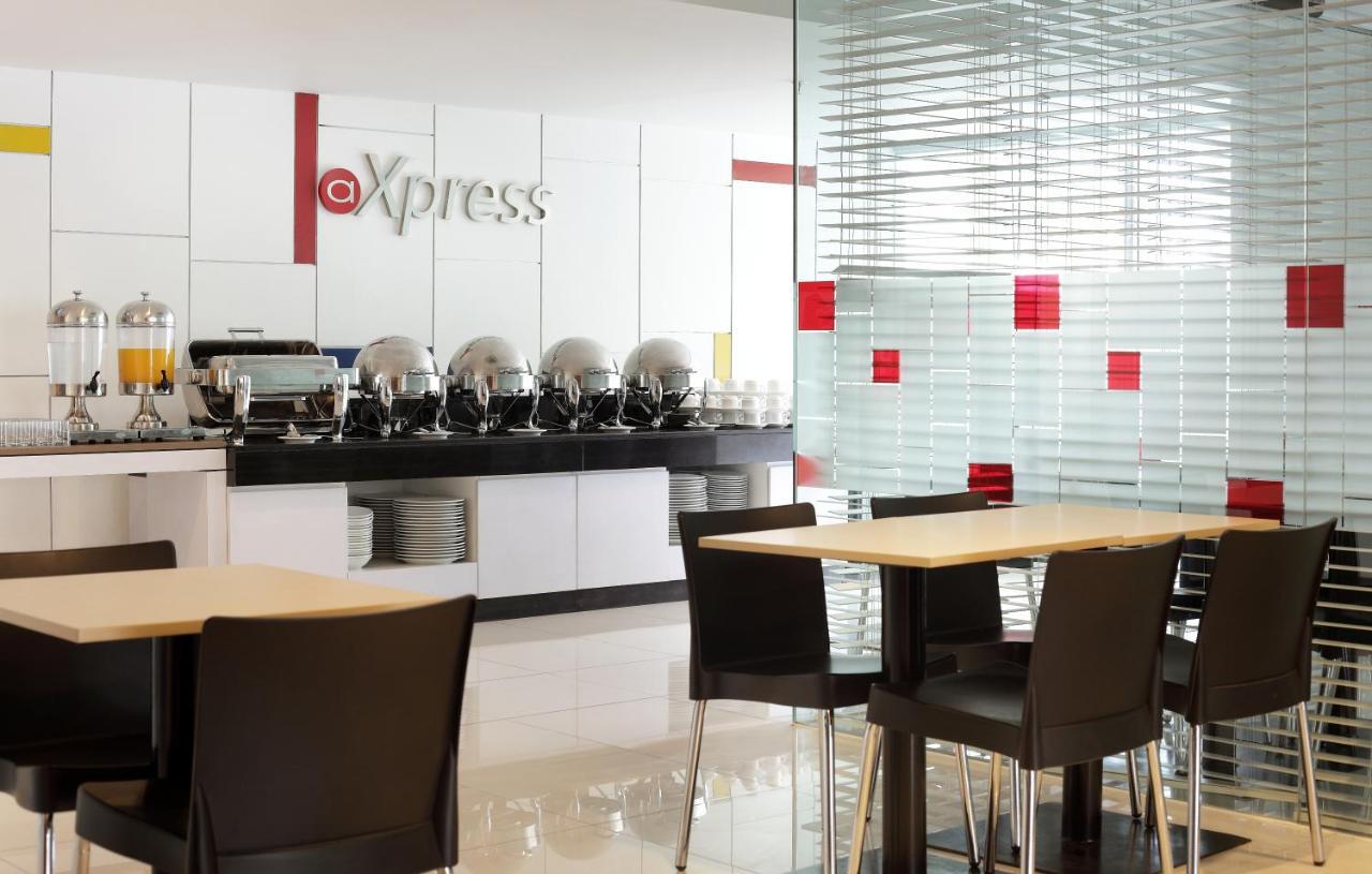 Amaris Hotel Mangga Besar Джакарта Ресторан фото